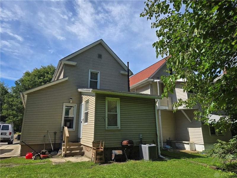 1007 Laurel, Akron, OH 44307 Photo 19