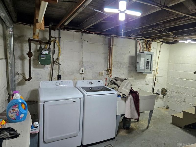 1007 Laurel, Akron, OH 44307 Photo 22