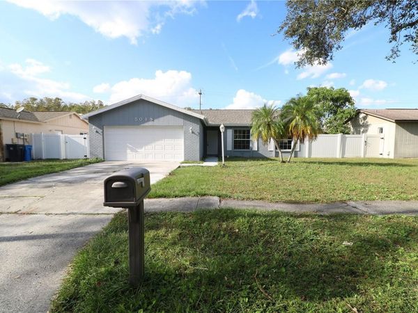 5018 OAKSHIRE DRIVE , TAMPA, FL 33625