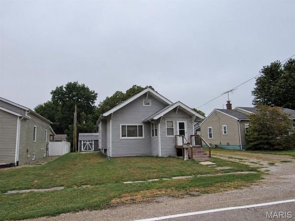 602 Staunton Road , Gillespie, IL 62033