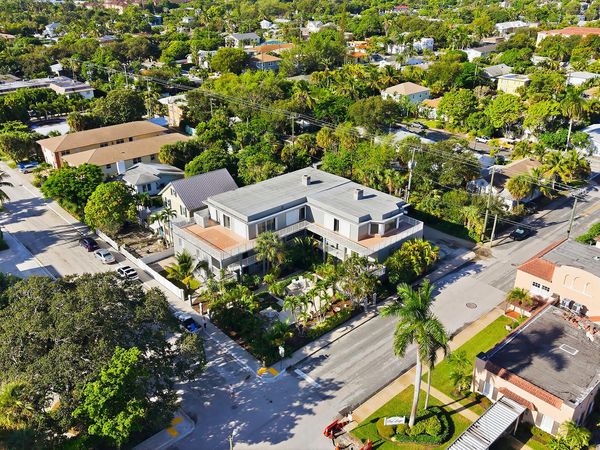 201 S Lakeside Drive, Unit 2, Lake Worth Beach, FL 33460