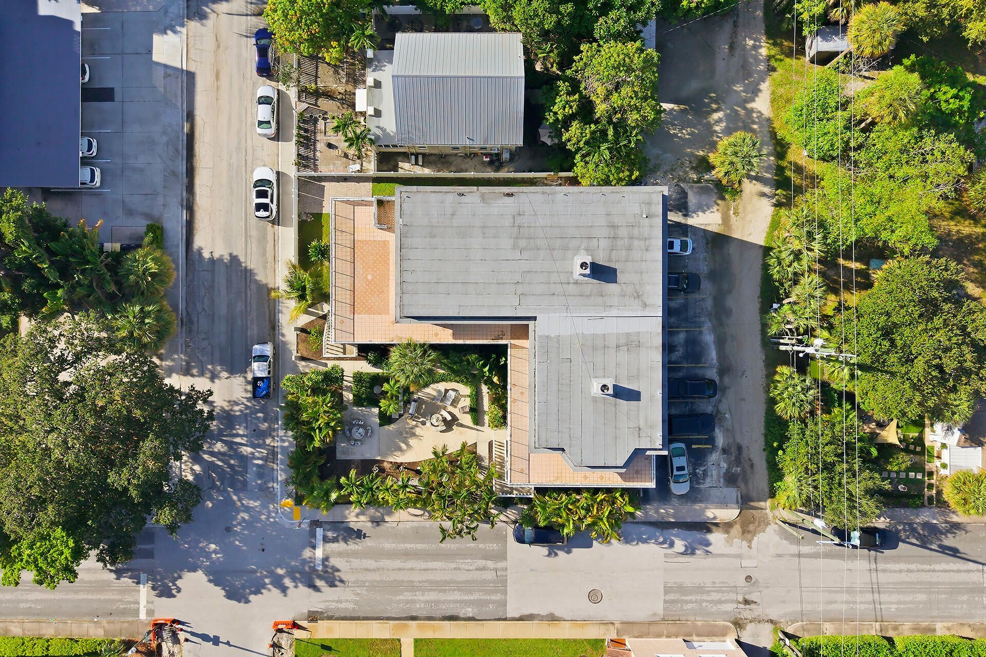201 S Lakeside Drive, Unit 2, Lake Worth Beach, FL 33460 Photo