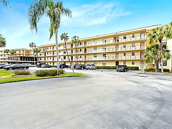 9355 SW 8TH Street, Unit 212, Boca Raton, FL 33428