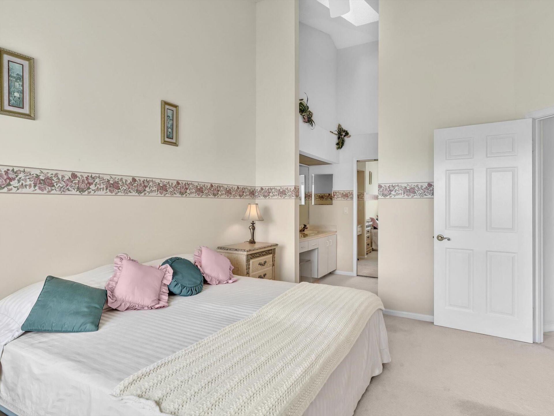 8049 Aberdeen Drive, Unit 201, Boynton Beach, FL 33472 Photo