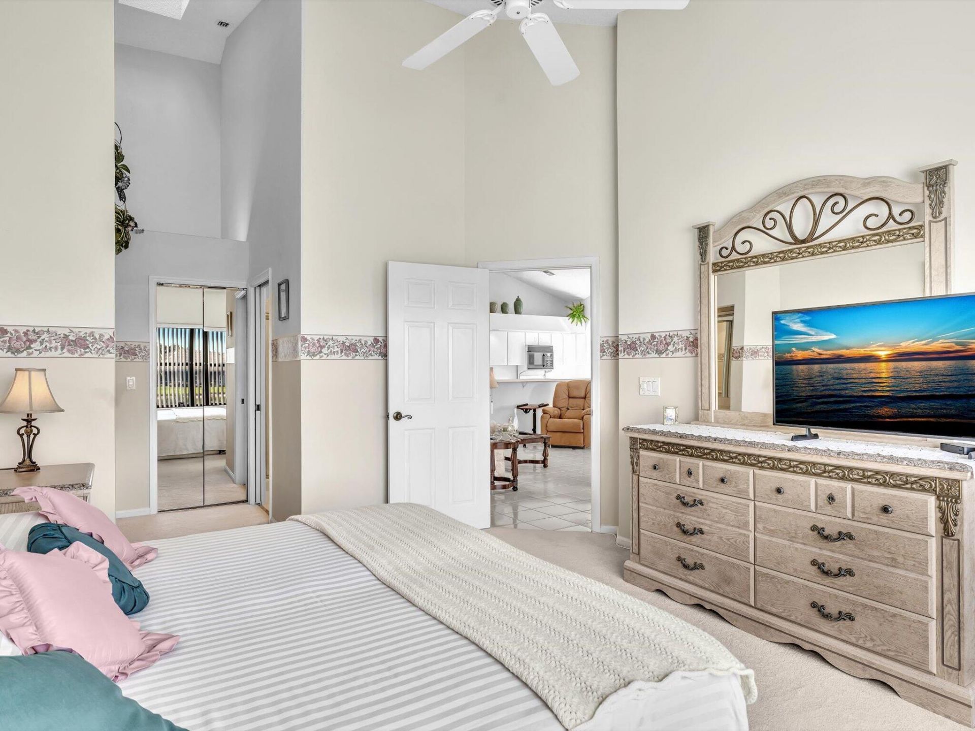 8049 Aberdeen Drive, Unit 201, Boynton Beach, FL 33472 Photo