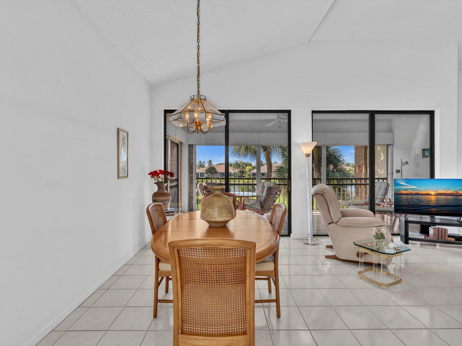 8049 Aberdeen Drive, Unit 201, Boynton Beach, FL 33472 Photo