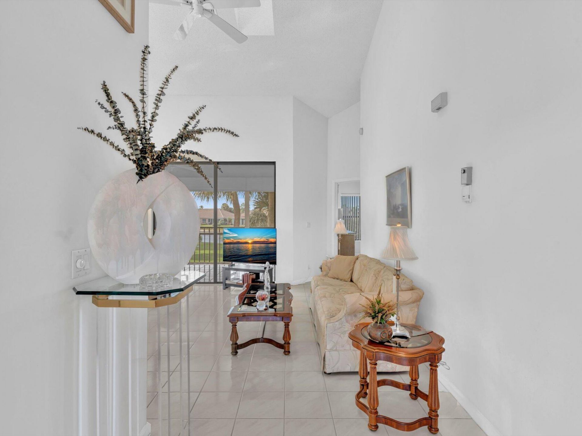 8049 Aberdeen Drive, Unit 201, Boynton Beach, FL 33472 Photo
