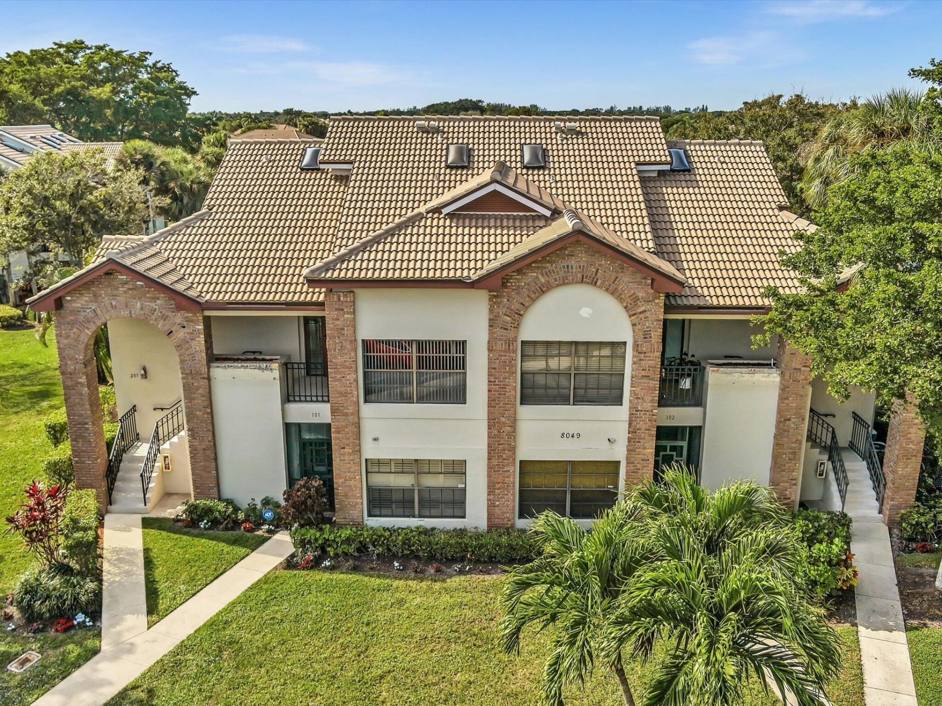 8049 Aberdeen Drive, Unit 201, Boynton Beach, FL 33472 Photo
