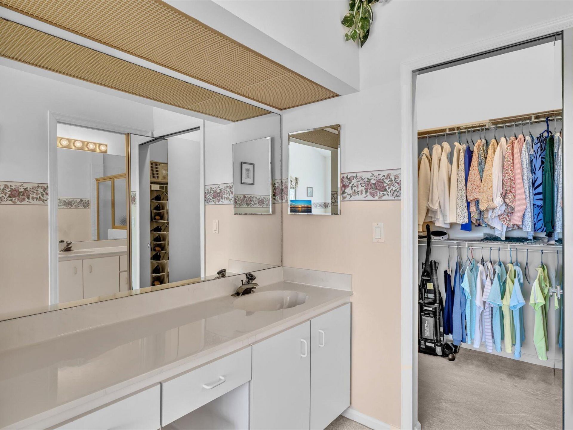 8049 Aberdeen Drive, Unit 201, Boynton Beach, FL 33472 Photo