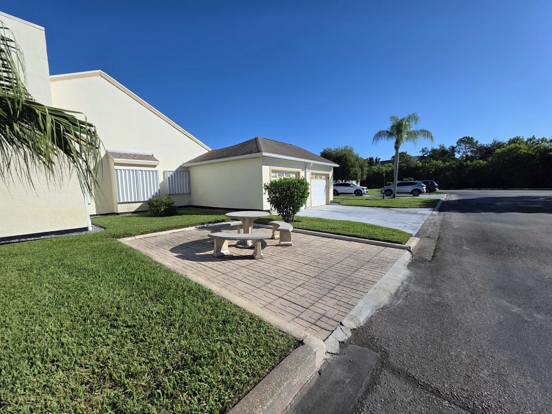 1867 Aynsley Way, Unit 2, Vero Beach, FL 32966 Photo