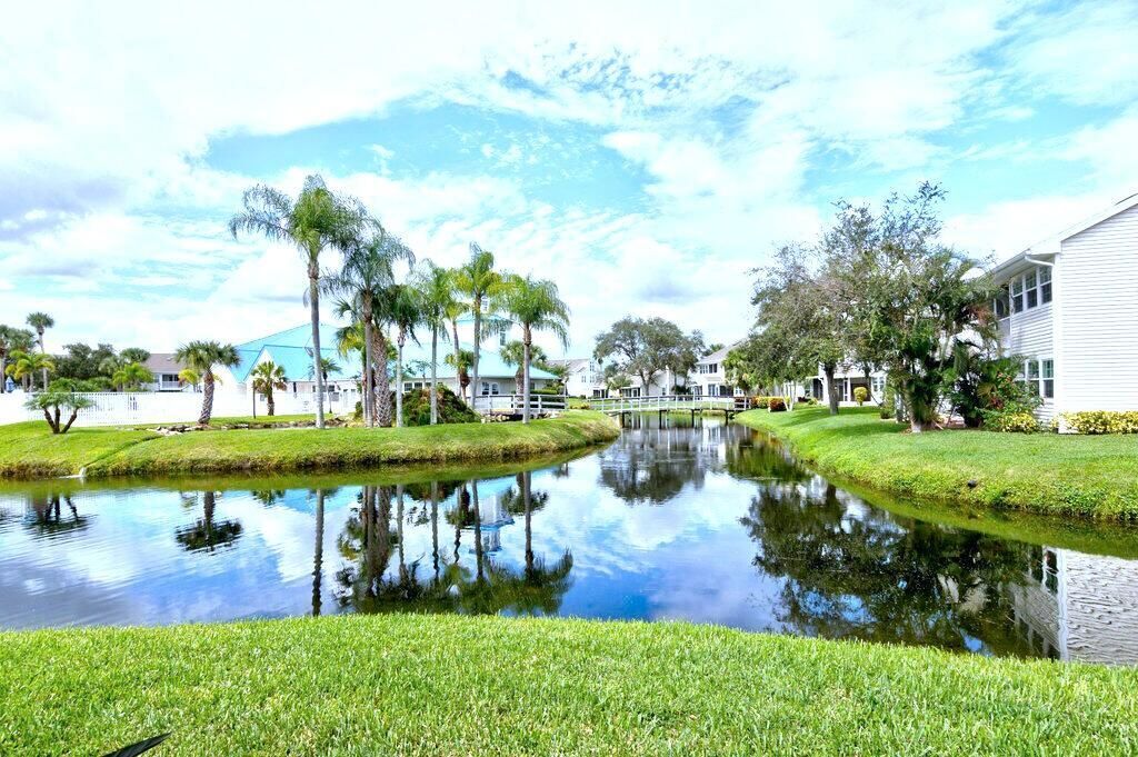 1867 Aynsley Way, Unit 2, Vero Beach, FL 32966 Photo