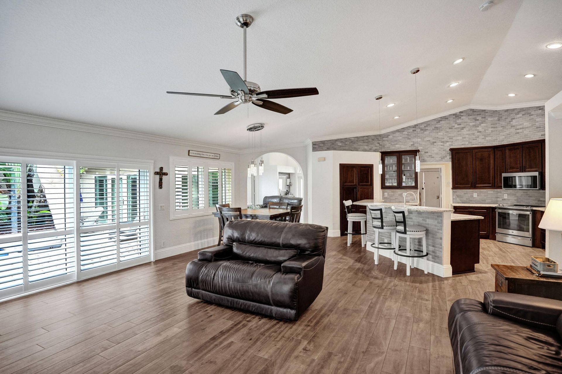 9645 E Tree Tops Court, Davie, FL 33328 Photo