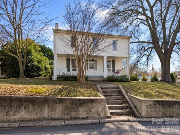 329 W Main Street, Lincolnton, NC 28092