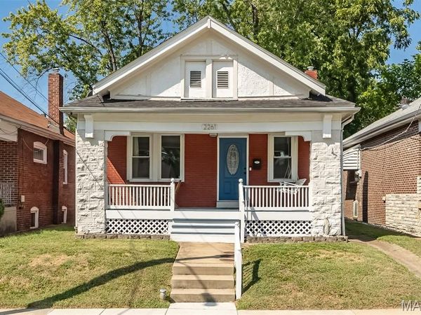 2261 Yale Avenue, Maplewood, MO 63143