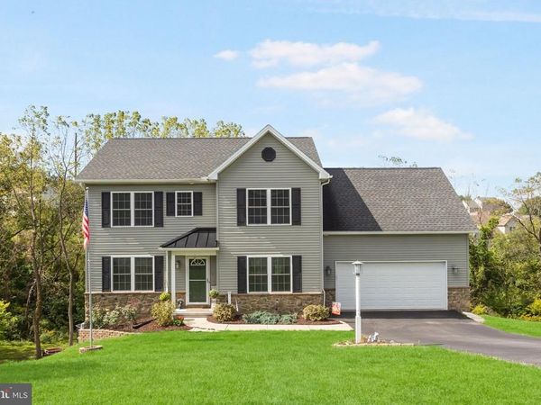 385 BARCLAY DRIVE, RED LION, PA 17356