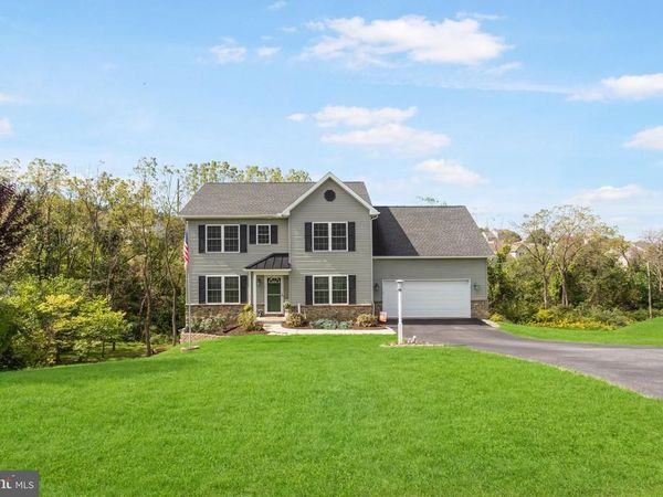 385 BARCLAY DRIVE , RED LION, PA 17356