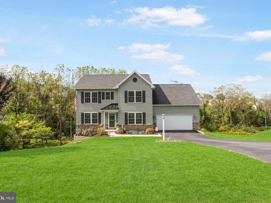 385 Barclay Drive, Red Lion, PA 17356 Main Photo