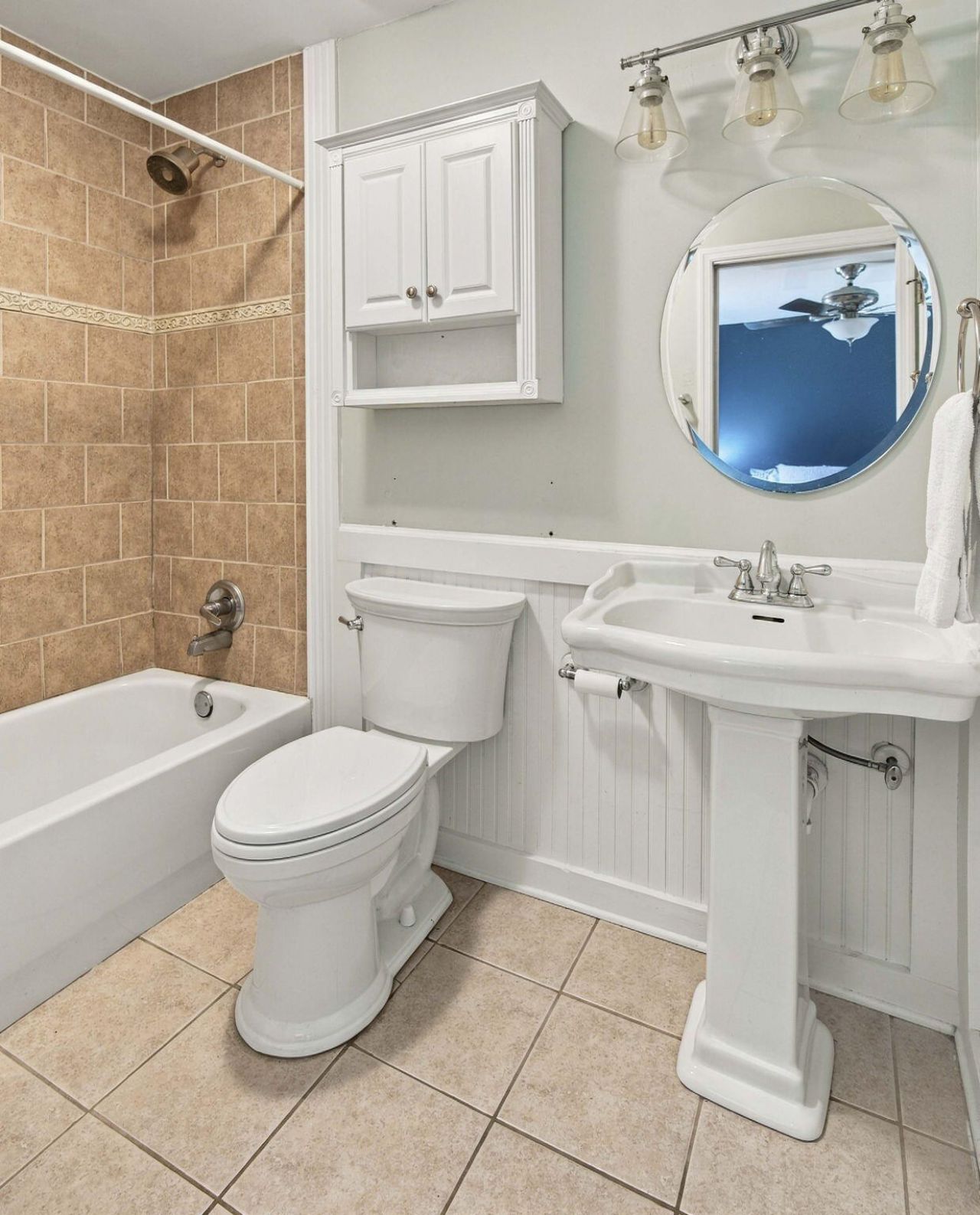 1083 Oakcrest Drive Photo 14