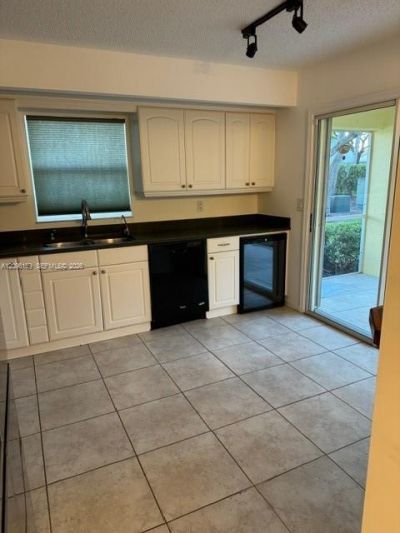 610 SE 22nd Ln , Homestead, FL 33033 Photo