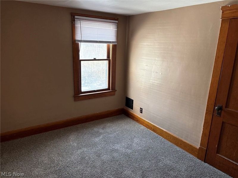 1587 Homewood Avenue SE, Warren, OH 44484 Photo 8