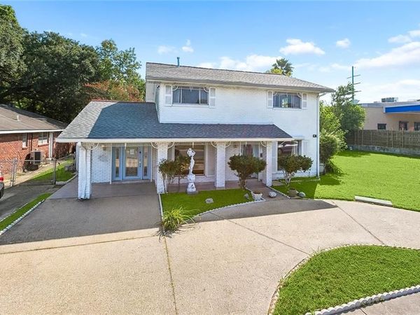 4327 RAY Avenue , New Orleans, LA 70126