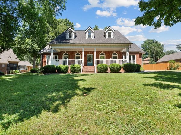 104 Oak Hill Dr , Smyrna, TN 37167