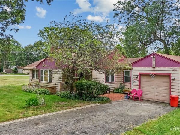 2119 Cherry Avenue , Hanover Park, IL 60133