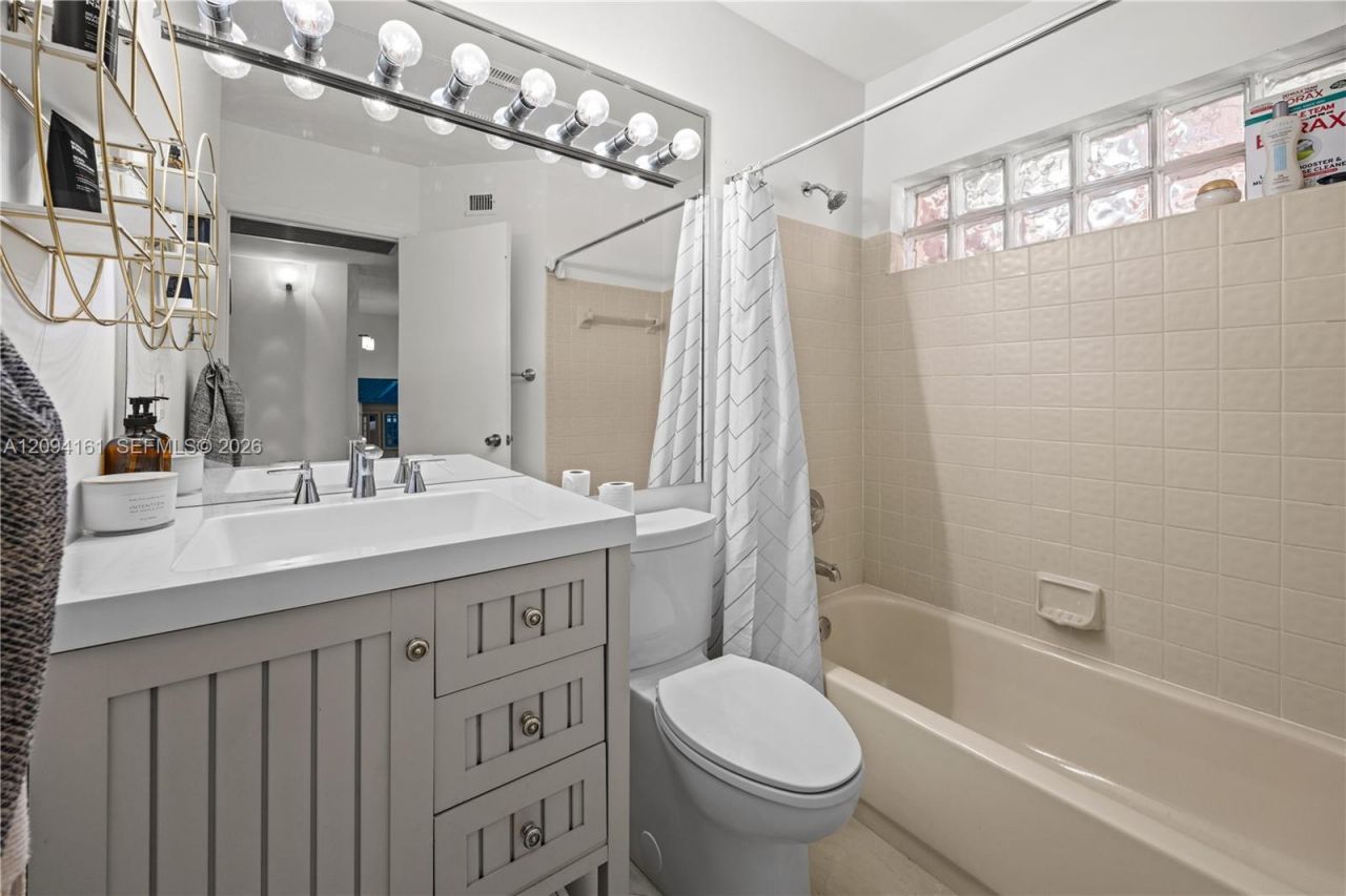 10631 NW 14th St , Unit 222, Plantation, FL 33322 Photo