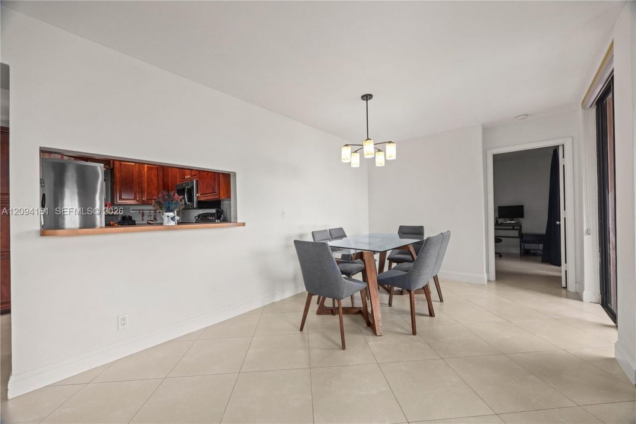 10631 NW 14th St , Unit 222, Plantation, FL 33322 Photo