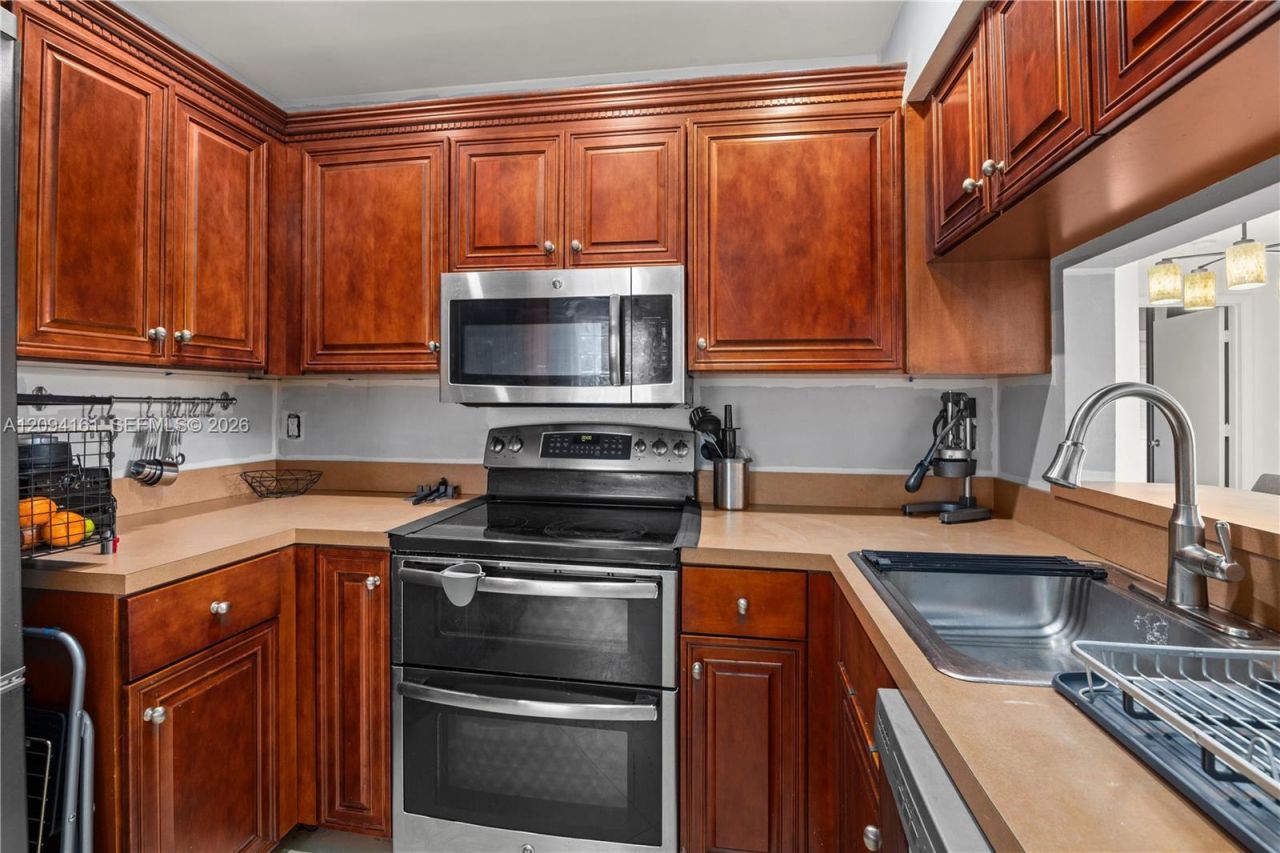 10631 NW 14th St , Unit 222, Plantation, FL 33322 Photo