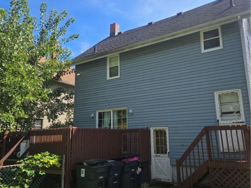 969 Hunt St, Akron, OH 44306 Photo 2