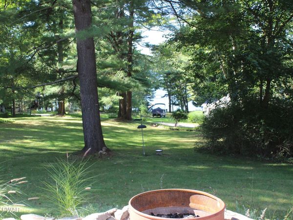 104 Mark Lane, Paupack, PA 18451