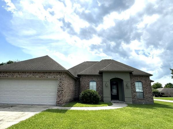 14369 Park Avenue, Prairieville, LA 70769