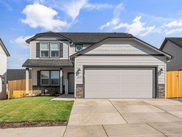 3691 Ford Drive, Medford, OR 97504