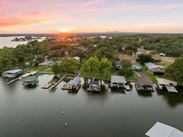 912 Hill Circle West DR , Granite Shoals, TX 78654