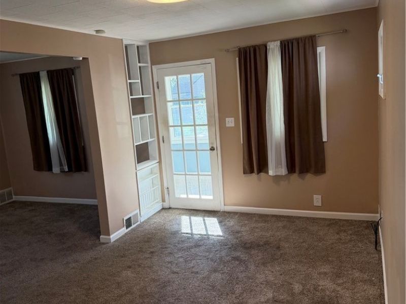717 Mckinley Avenue, Bedford, OH 44146 Photo 9