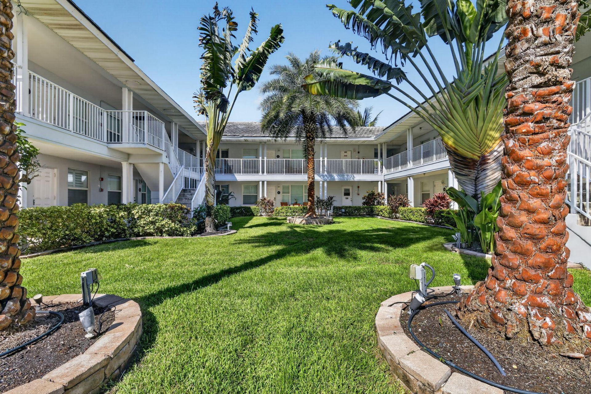 1820 S Ocean Boulevard, Unit 2J, Delray Beach, FL 33483 Photo