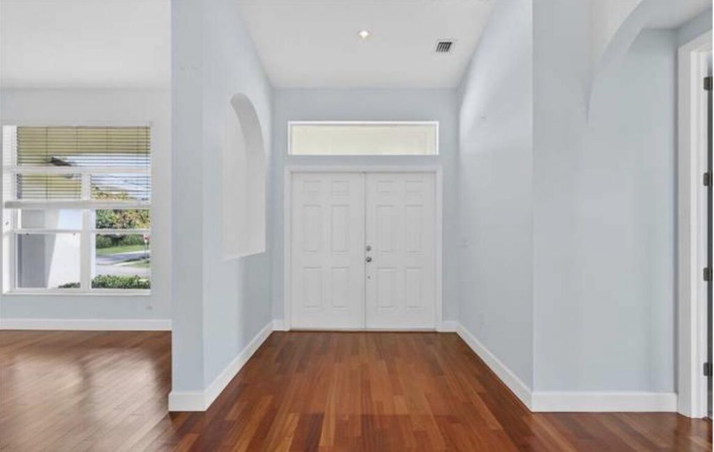 4205 Ruth Way, Sarasota, FL 34232 Photo