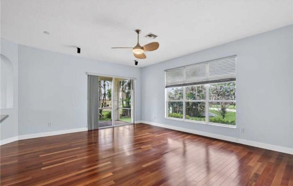 4205 Ruth Way, Sarasota, FL 34232 Photo
