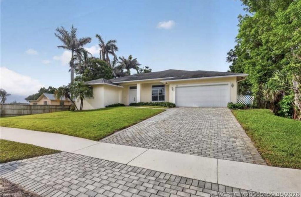 4205 Ruth Way, Sarasota, FL 34232 Photo