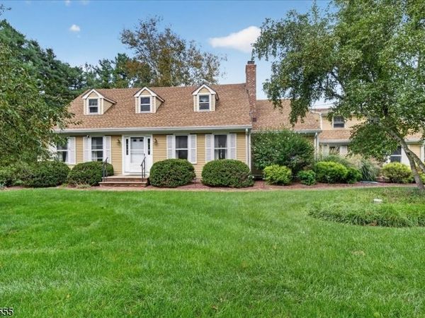 115 Old York Rd, Raritan, NJ 08551