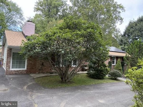 9464 SEVEN LOCKS ROAD, BETHESDA, MD 20817