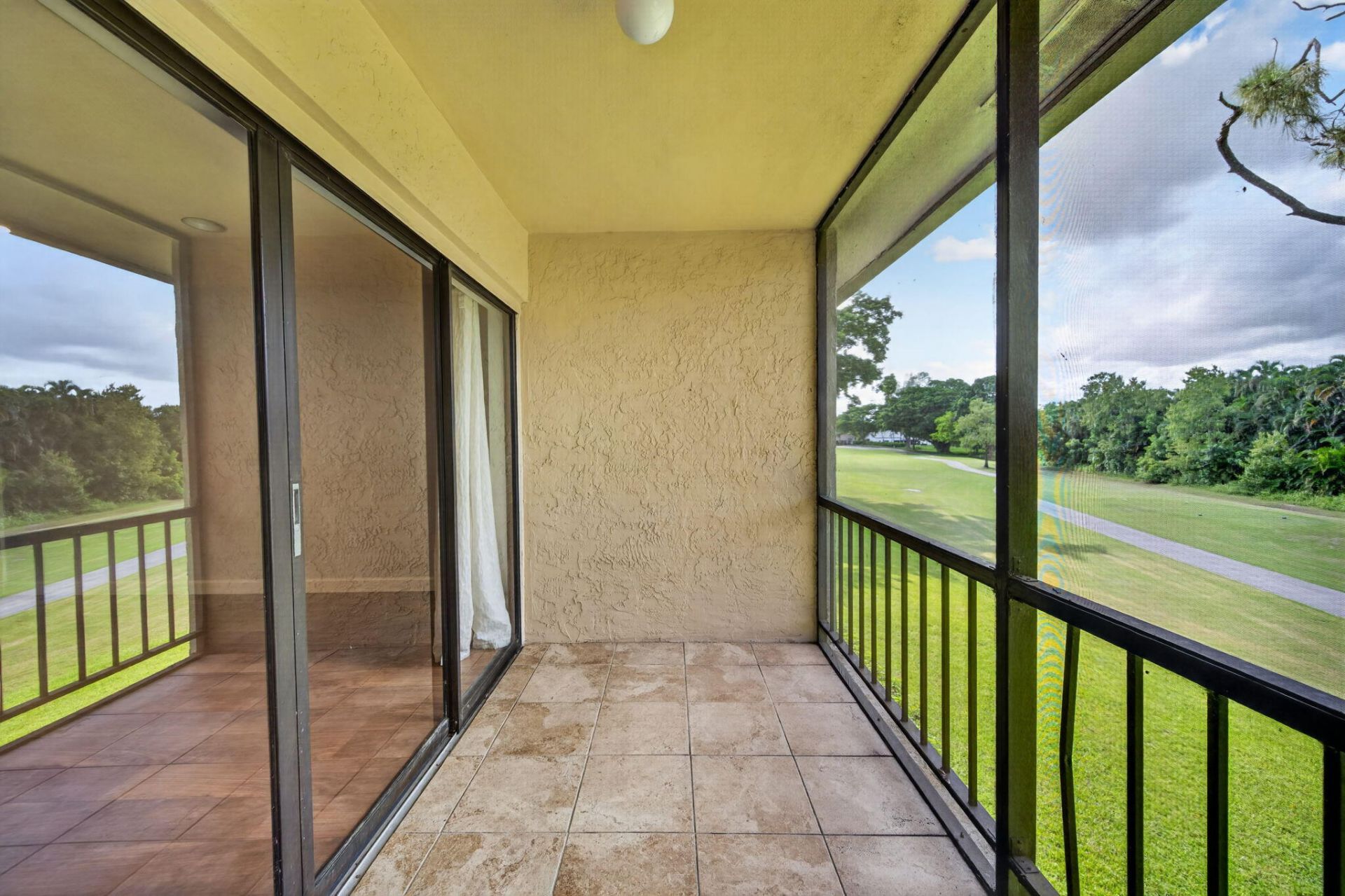 21501 Juego Circle, Unit 29F, Boca Raton, FL 33433 Photo