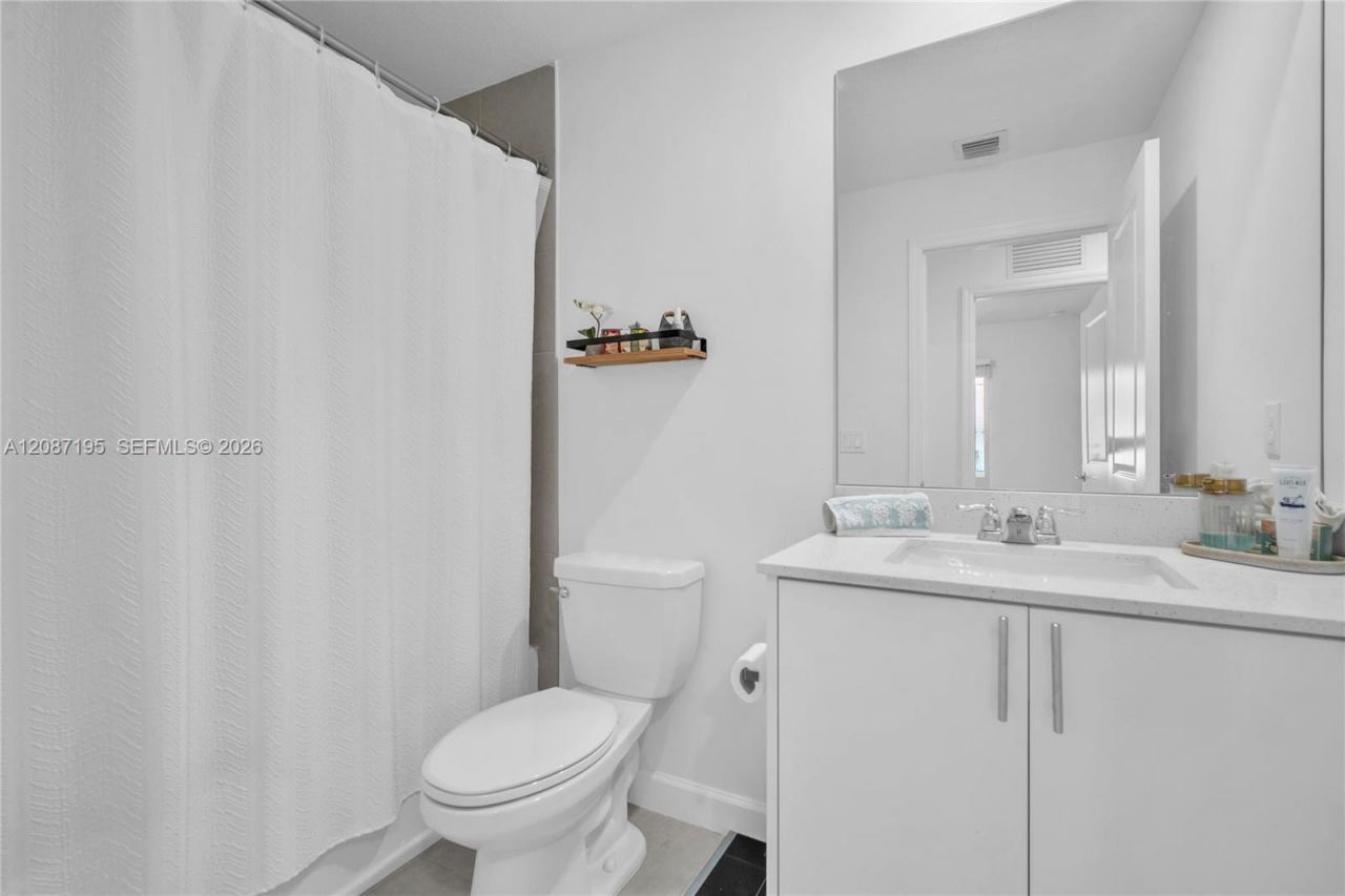 5075 SW 37th St , Pembroke Park, FL 33023 Photo
