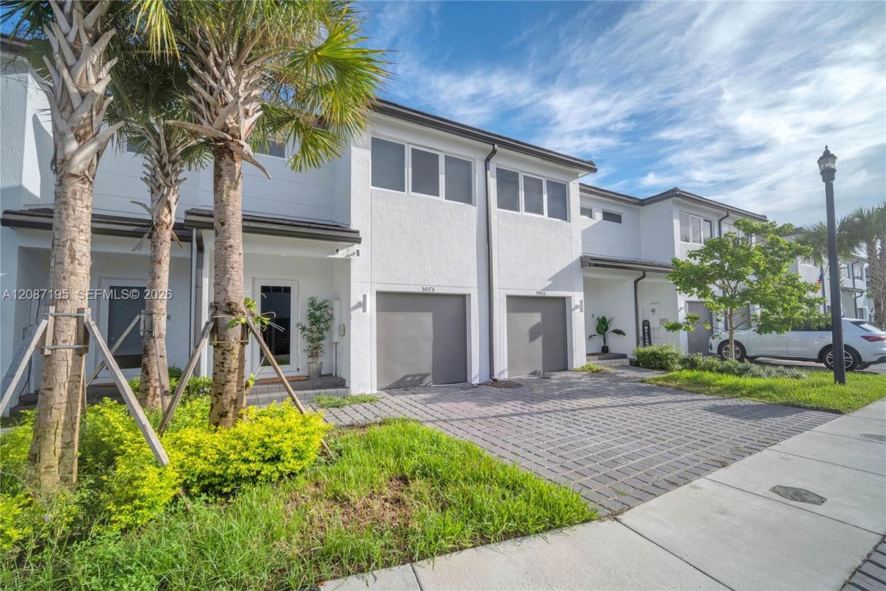 5075 SW 37th St , Pembroke Park, FL 33023 Photo