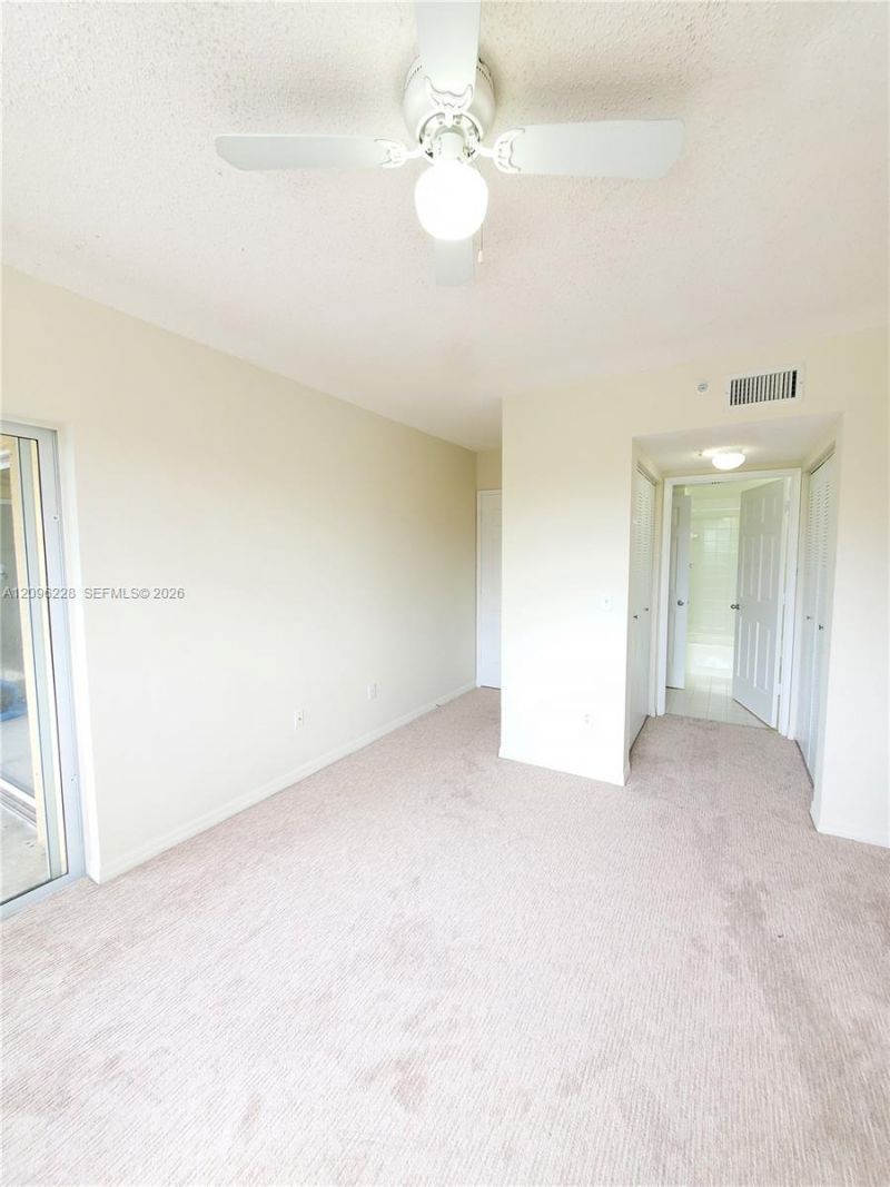 2600 S University Dr, Unit 321, Davie, FL 33328 Photo