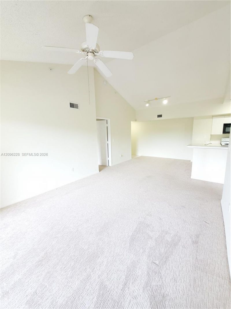 2600 S University Dr, Unit 321, Davie, FL 33328 Photo