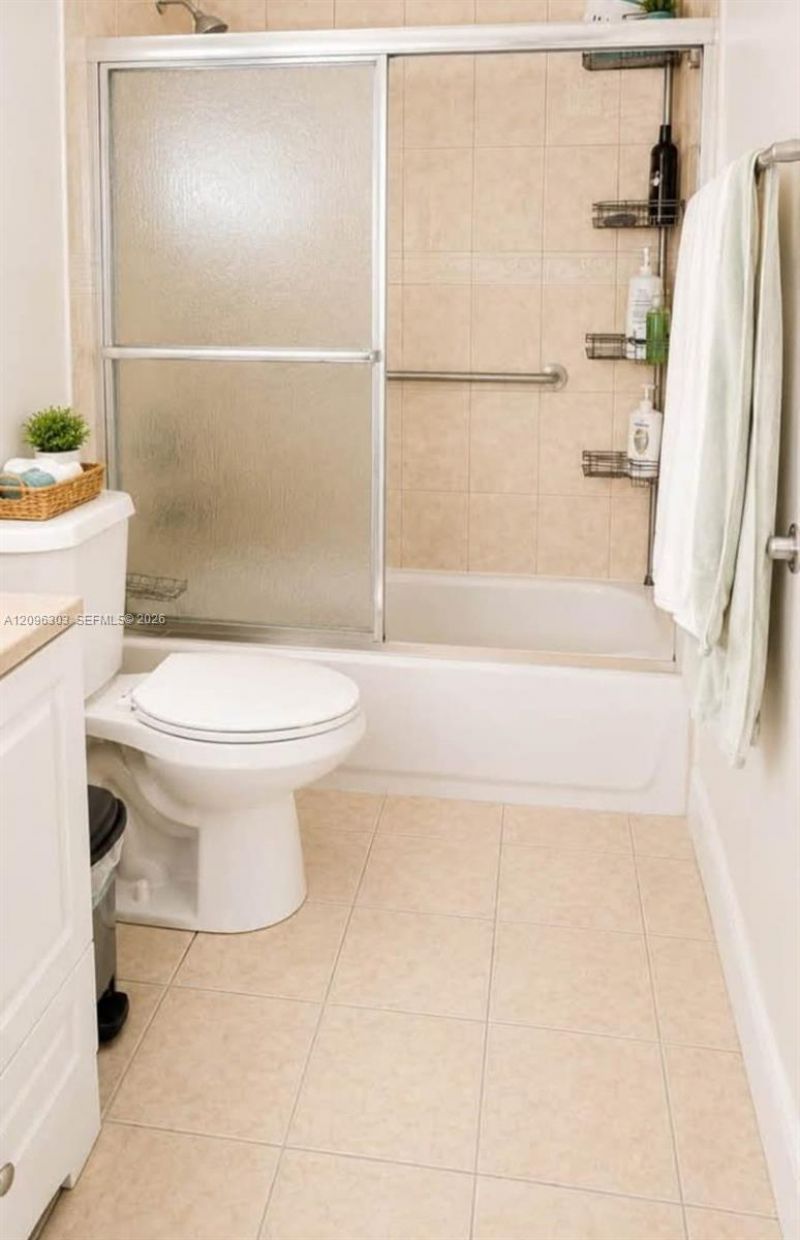 18849 NW 78th Pl , Unit A, Hialeah, FL 33015 Photo
