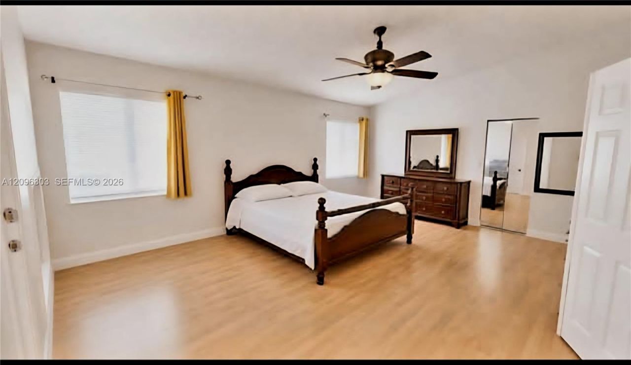 18849 NW 78th Pl , Unit A, Hialeah, FL 33015 Photo