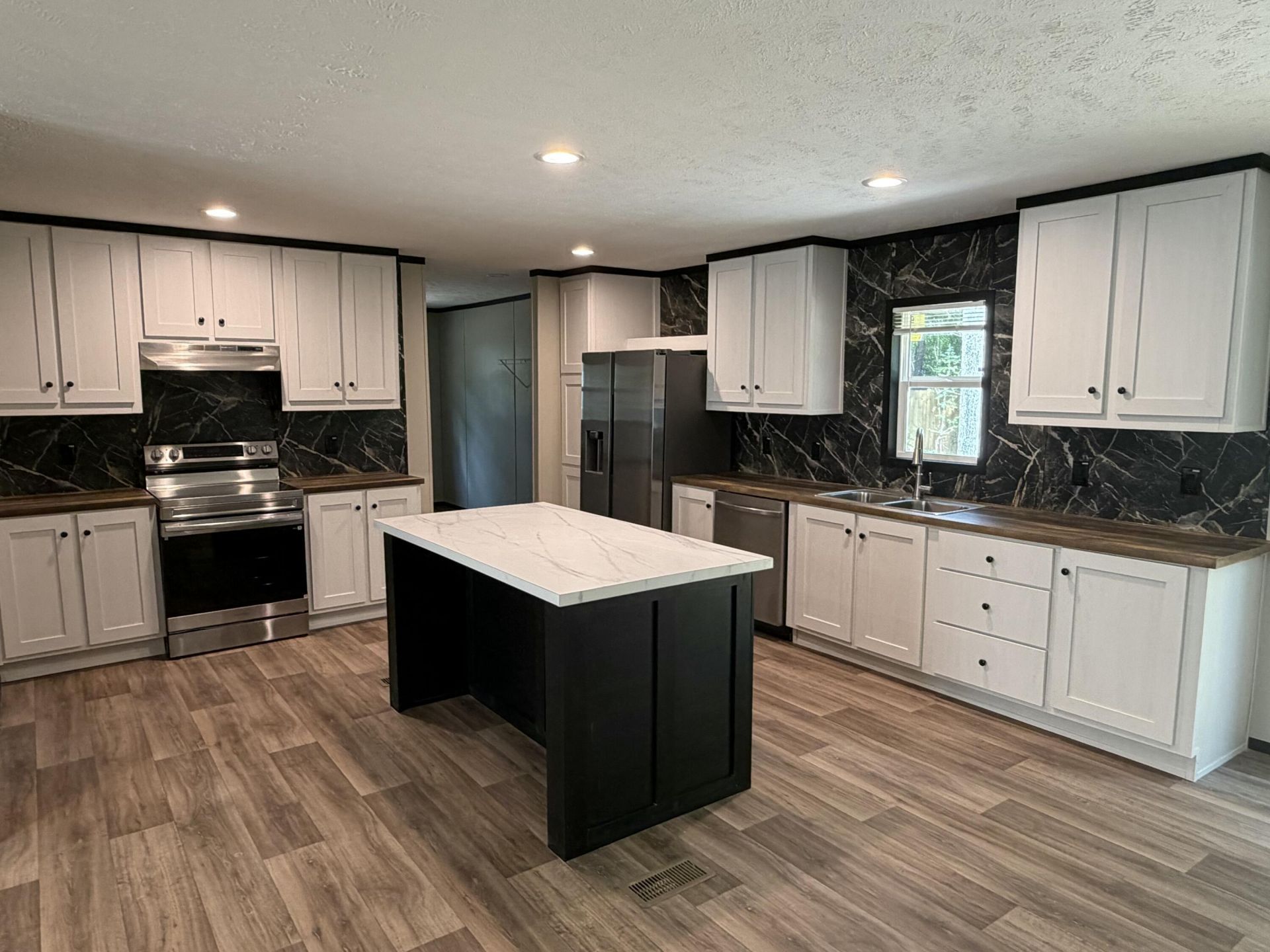 183 Barons Road Photo 5